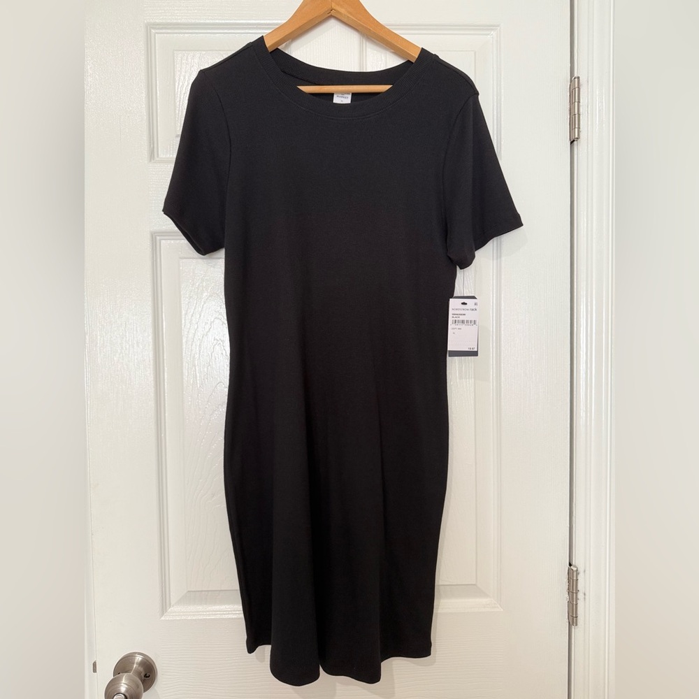 Melrose and Market Black Essential T-shirt Dress NWT